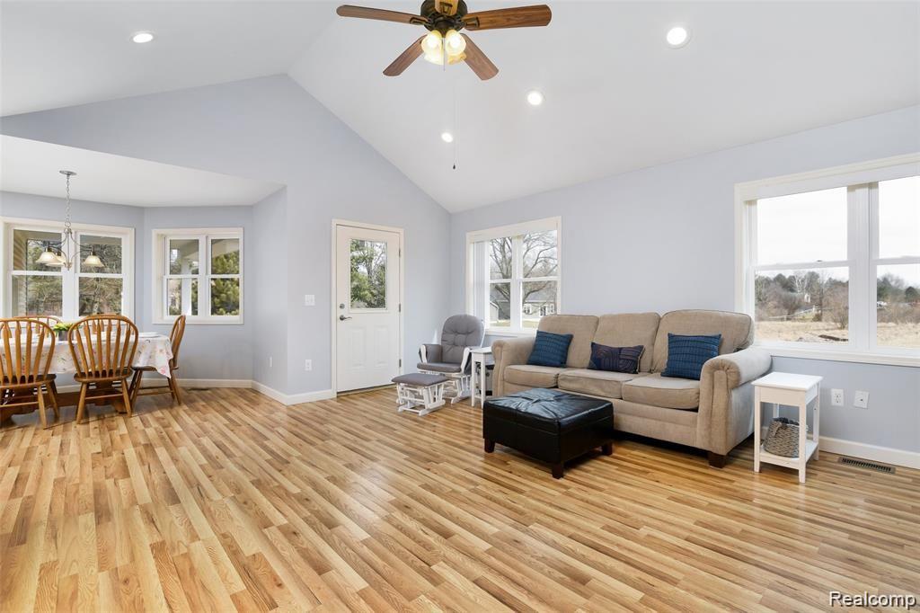5055 Pleasant Lake Road Howell, MI 48843 - Photo 14 of 35