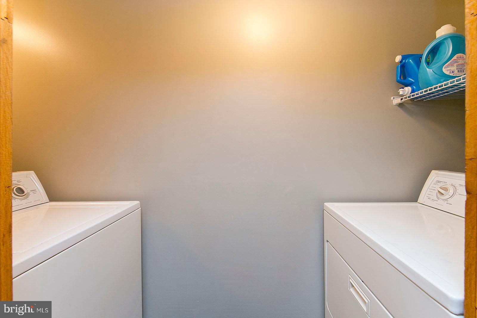 673 Grim Road Stephens City, VA 22655 - Photo 28 of 76 Laundry room