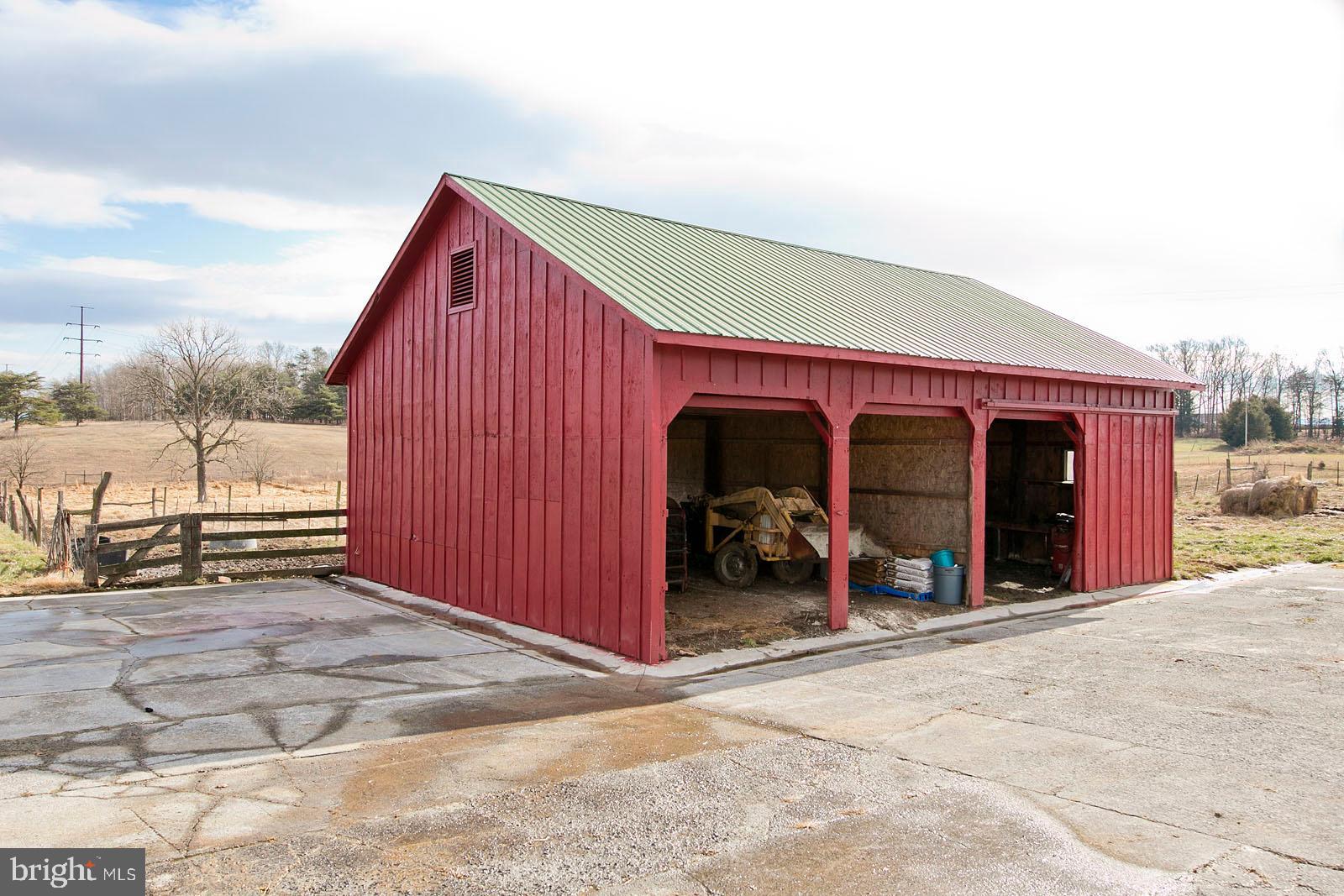 673 Grim Road Stephens City, VA 22655 - Photo 4 of 76 30x40, 2 bay pole barn