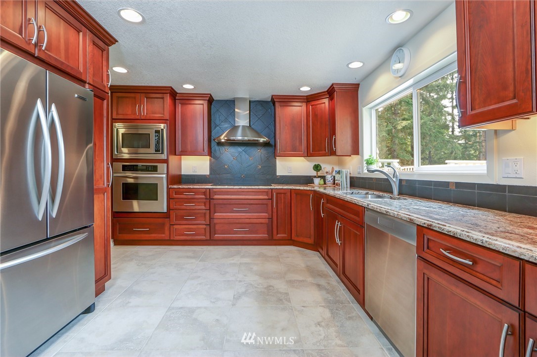 13620 Lester Road Northwest Silverdale, WA 98383 - Photo 7 of 25 Gallery Image 7