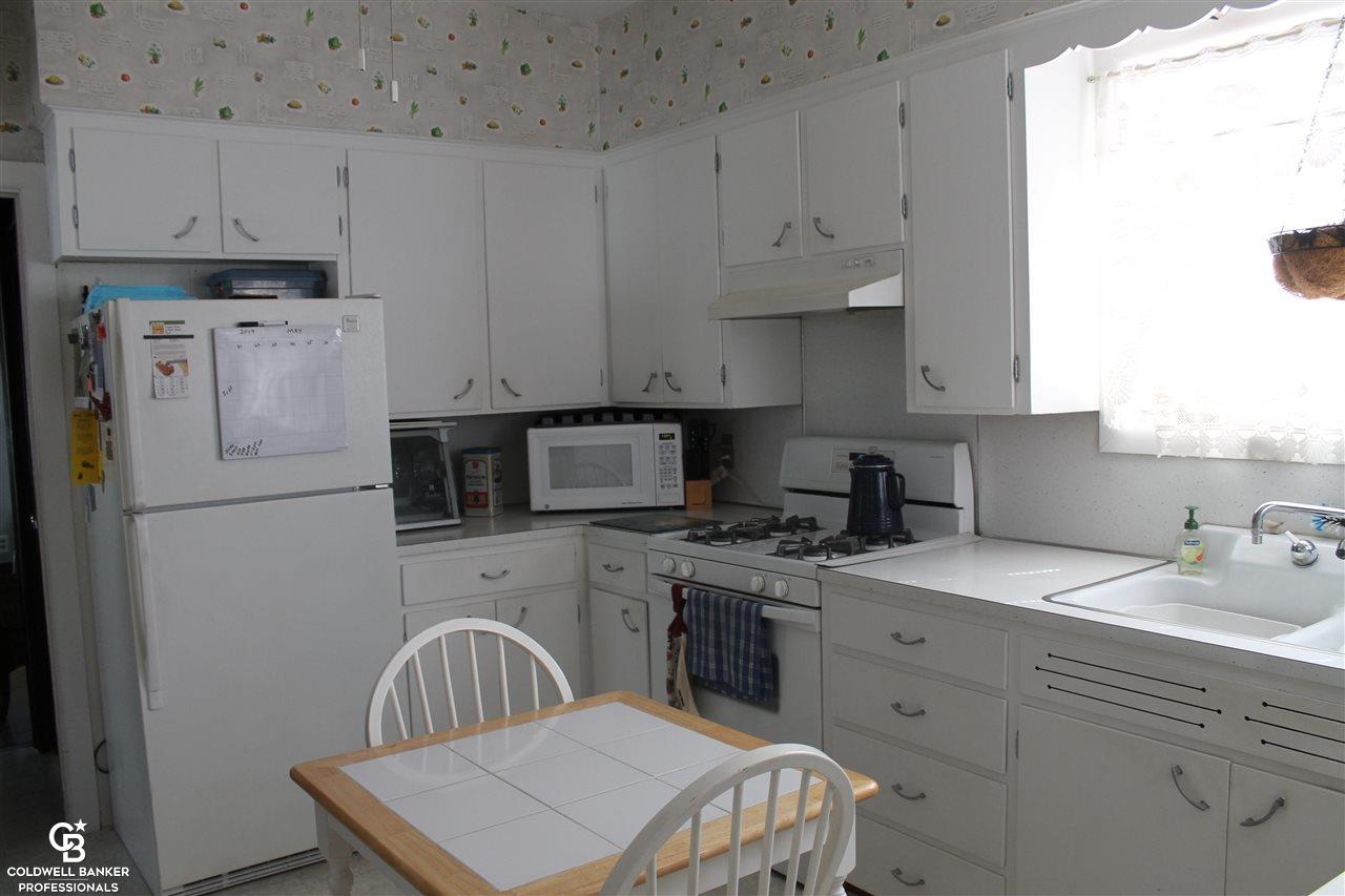 628 Court Port Port Huron, MI 48060 - Photo 7 of 24
