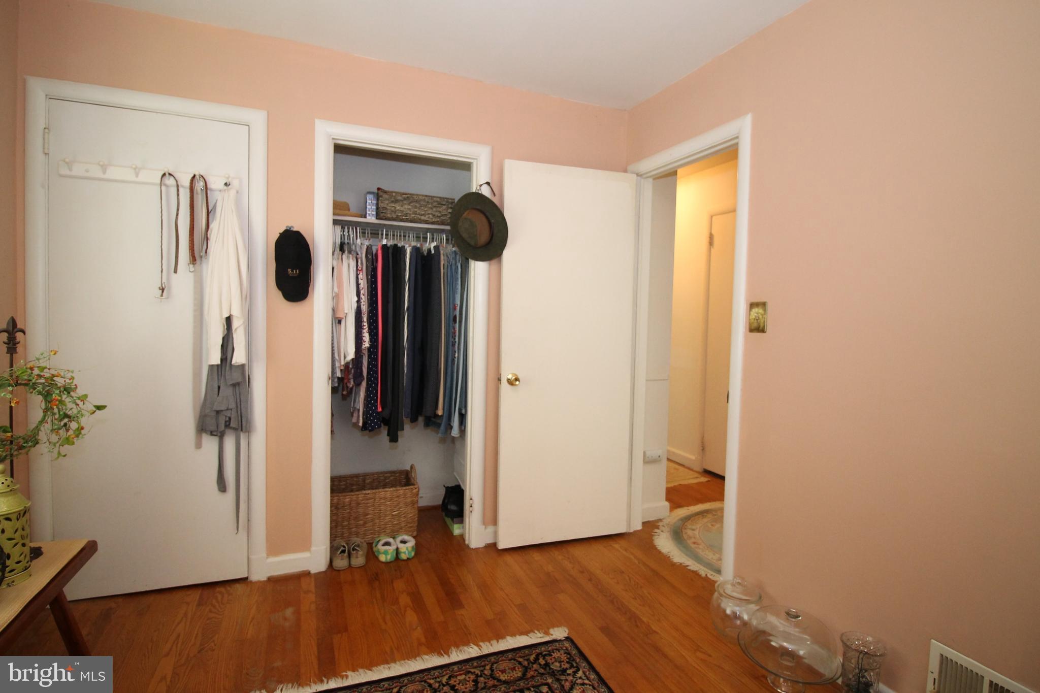 80 Frazier Road Warrenton, VA 20186 - Photo 11 of 21 Bedroom #1 with 2 closets