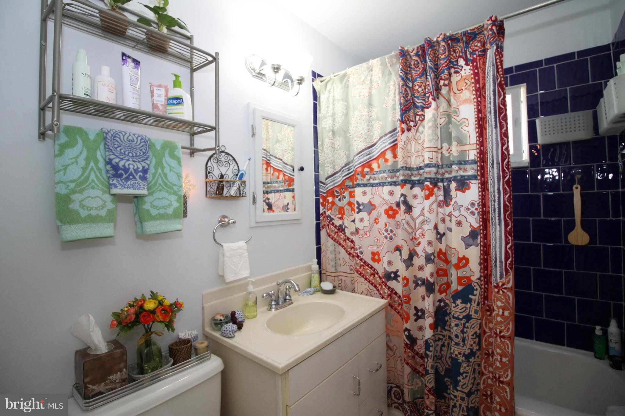 80 Frazier Road Warrenton, VA 20186 - Photo 12 of 21 Full bathroom