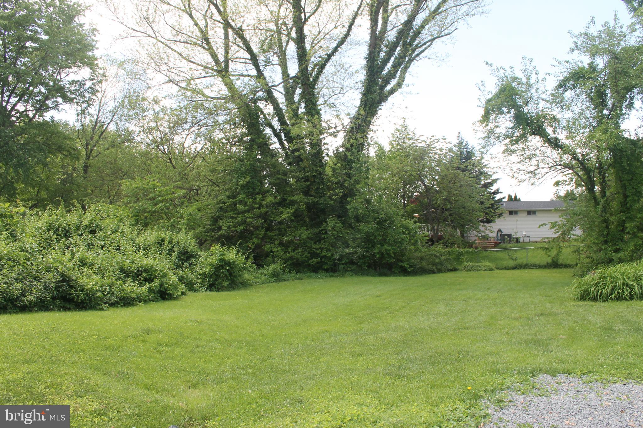 80 Frazier Road Warrenton, VA 20186 - Photo 19 of 21 Level rear yard