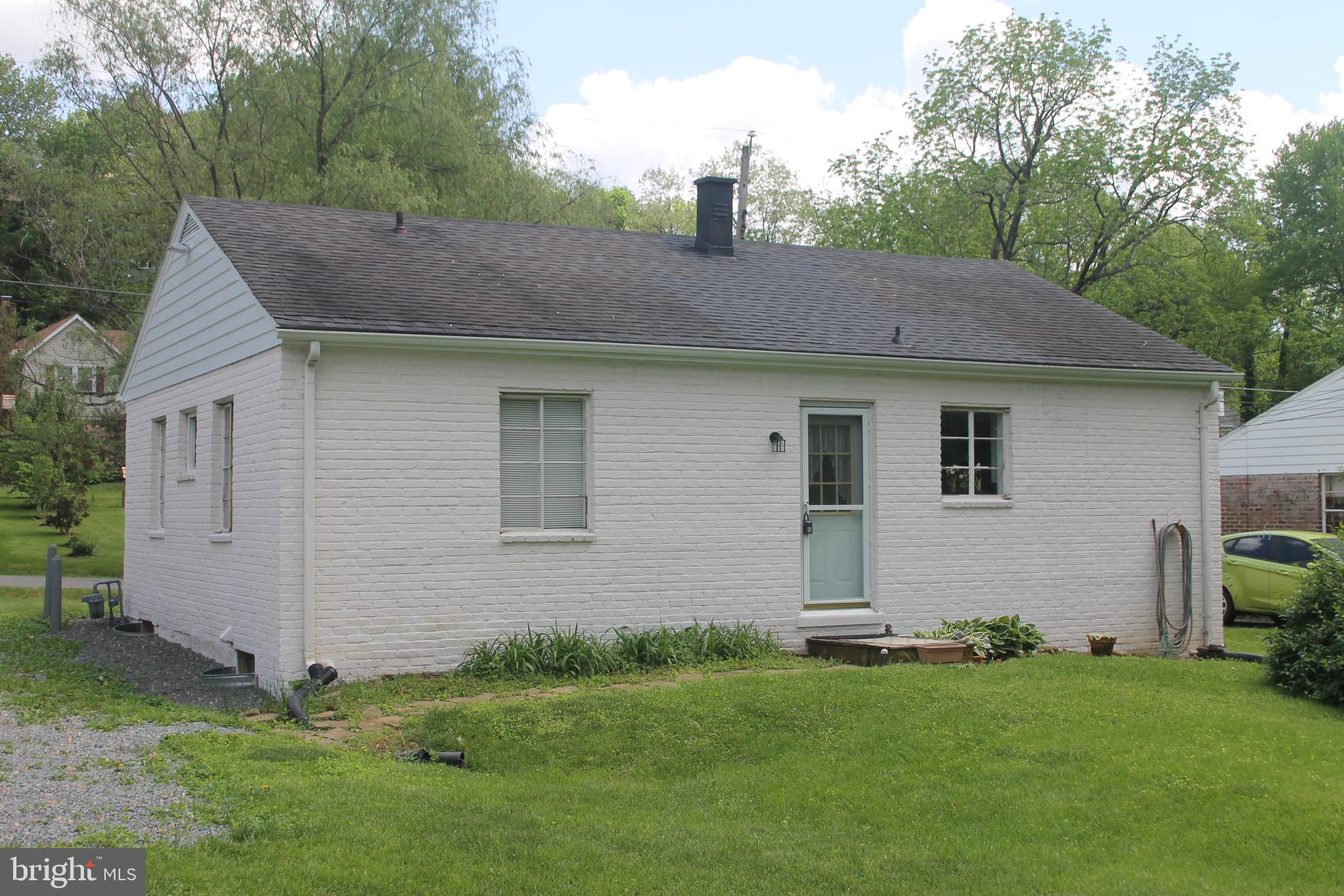 80 Frazier Road Warrenton, VA 20186 - Photo 20 of 21 Rear of home