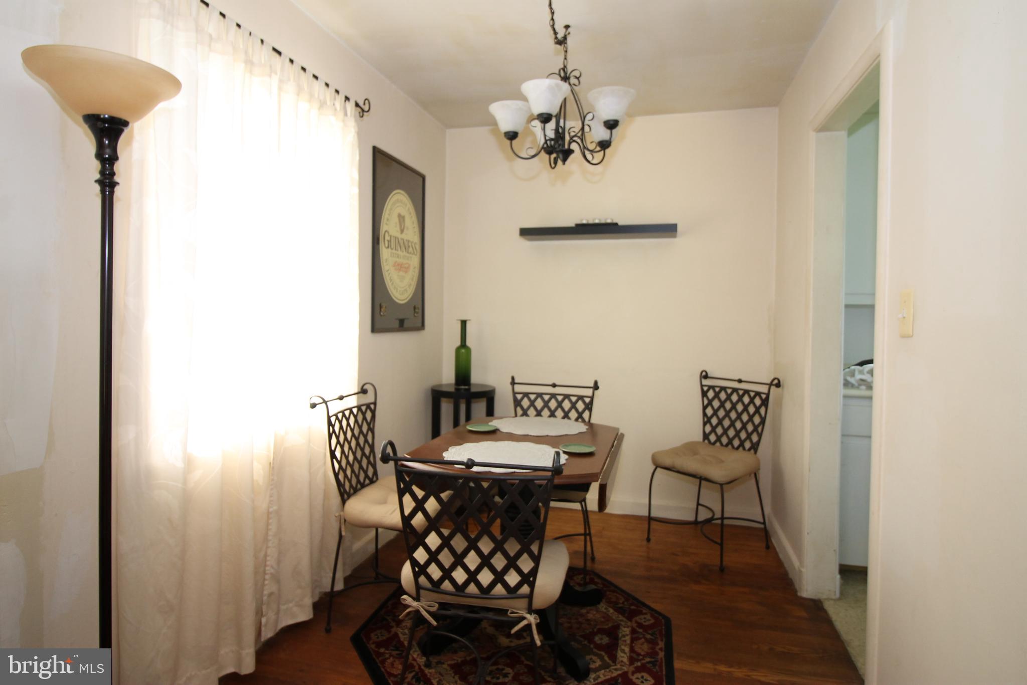 80 Frazier Road Warrenton, VA 20186 - Photo 4 of 21 Dining Area off of Kitchen and Living Room