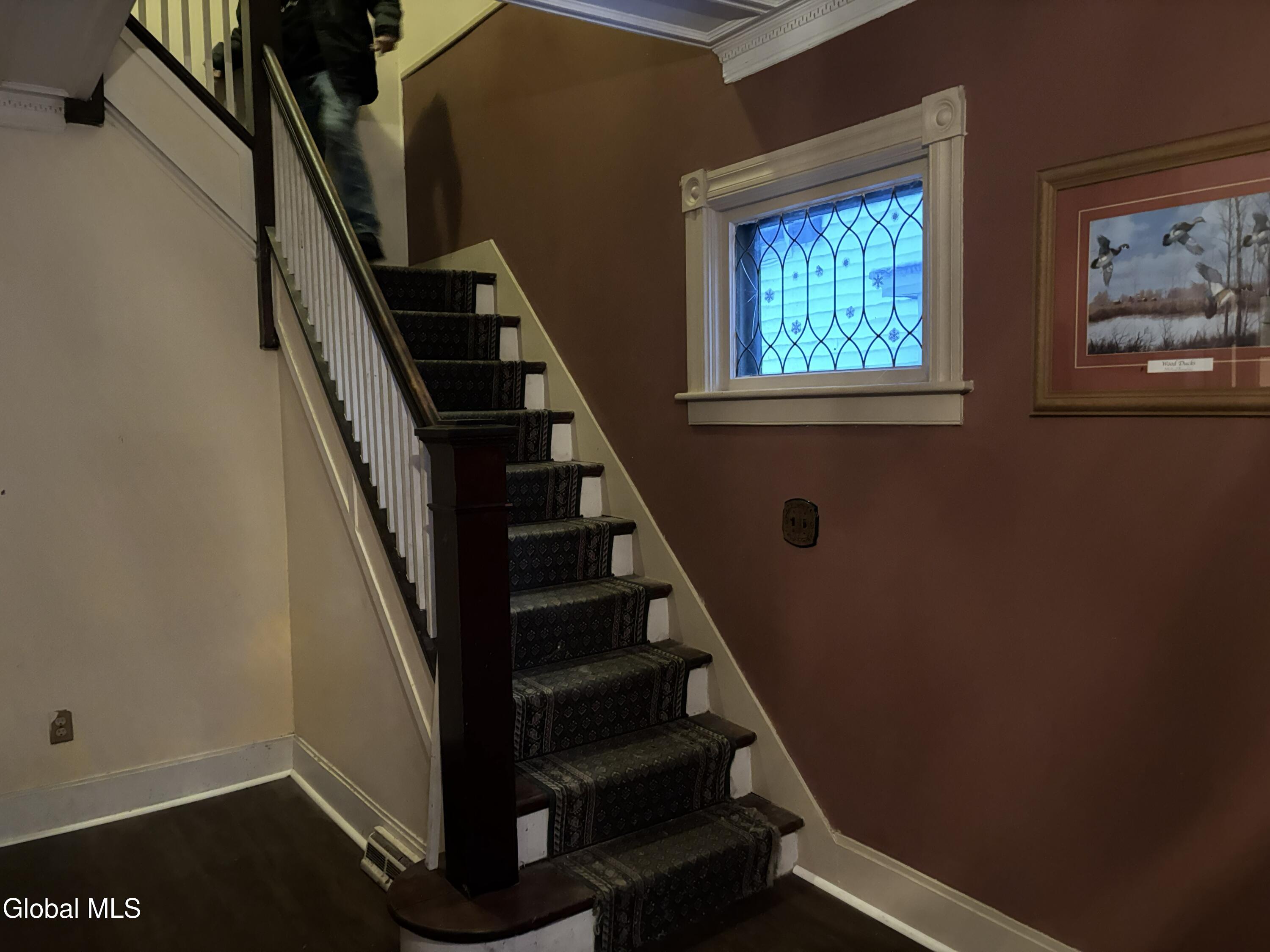 312 South Perry Street Johnstown, NY 12095 - Photo 3 of 5 stairs