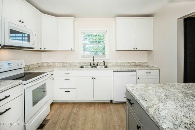 $275,000 | 8213 Tazewell Pike, Corryton, TN 37721