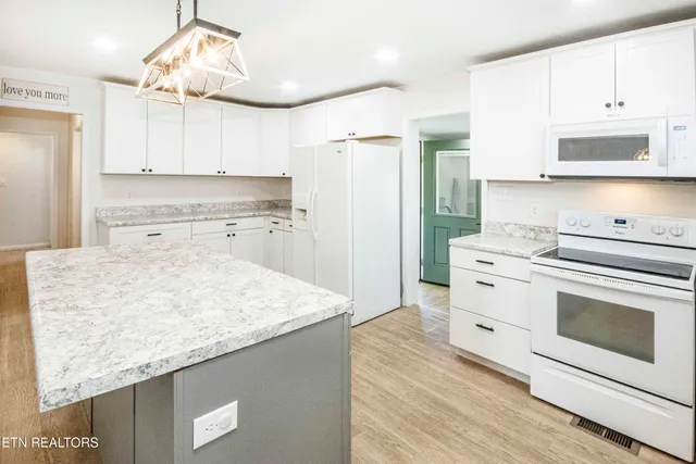 $275,000 | 8213 Tazewell Pike, Corryton, TN 37721