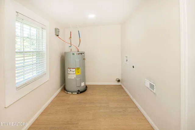 $275,000 | 8213 Tazewell Pike, Corryton, TN 37721