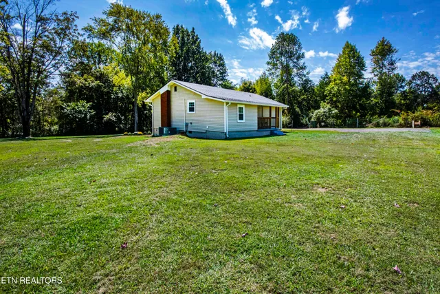 $275,000 | 8213 Tazewell Pike, Corryton, TN 37721