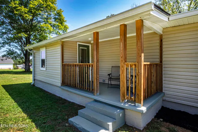 $275,000 | 8213 Tazewell Pike, Corryton, TN 37721