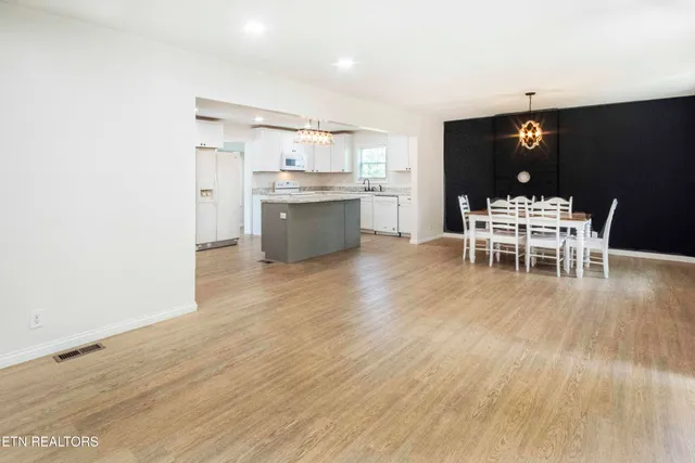 $275,000 | 8213 Tazewell Pike, Corryton, TN 37721