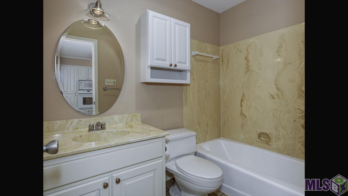 2364 Shadowbrook Drive Baton Rouge, LA 70816 - Photo 15 of 27 Bath 1