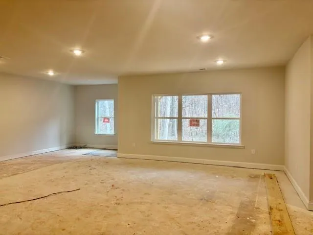 $517,565 | 941 Eagle Hts Drive, Maysville, GA 30558