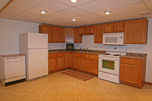 500 Whispering Pines Road Lindenhurst, IL 60046 - Photo 18 of 23 Gallery Image 18