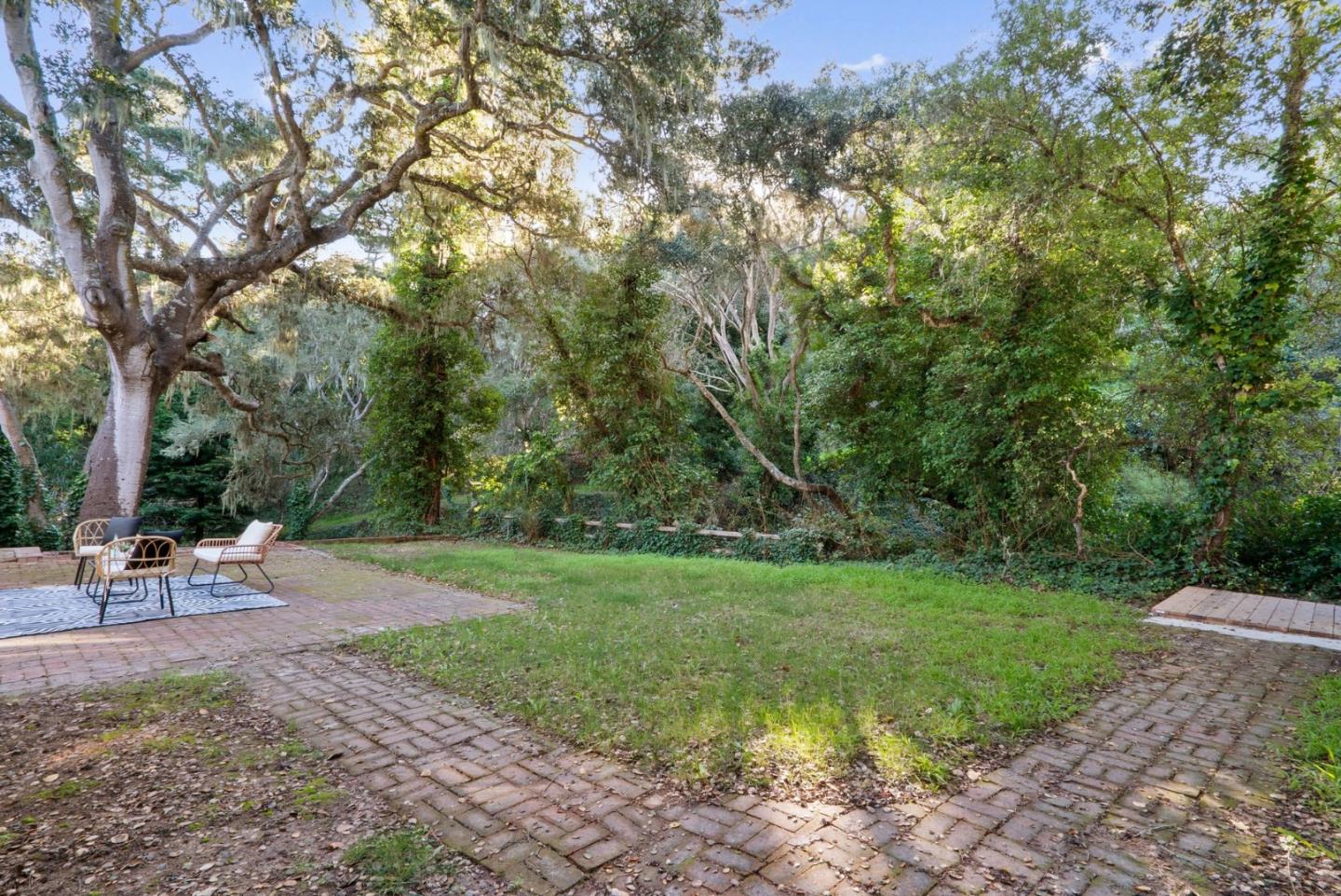 201 Soledad Place Monterey, CA 93940 - Photo 32 of 45