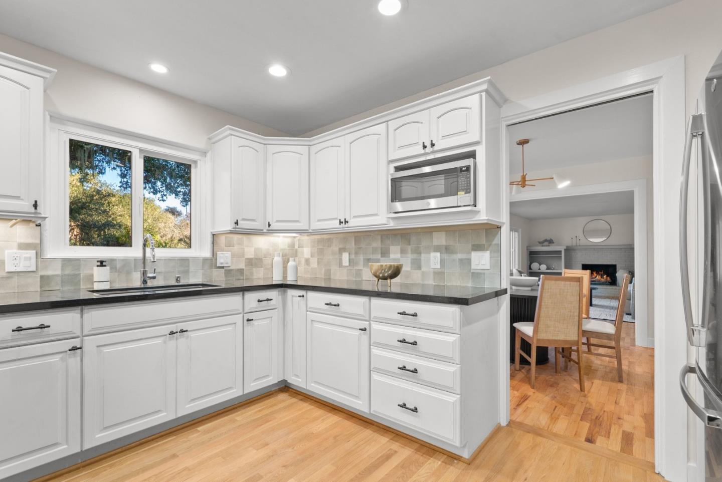 201 Soledad Place Monterey, CA 93940 - Photo 10 of 45