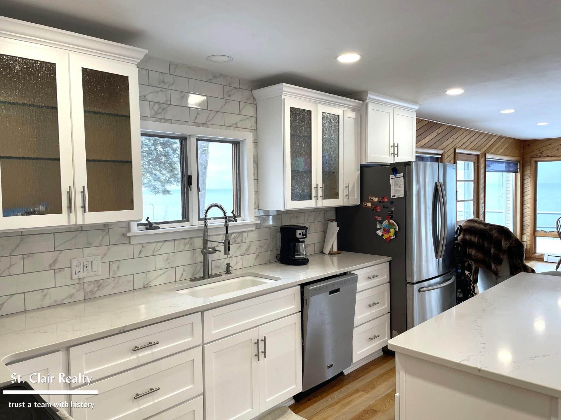 1519 South Lakeshore Road Carsonville, MI 48419 - Photo 6 of 15 50174484-656ED62B-AA87-40E6-BF49-DBDD4CA91995.JPG