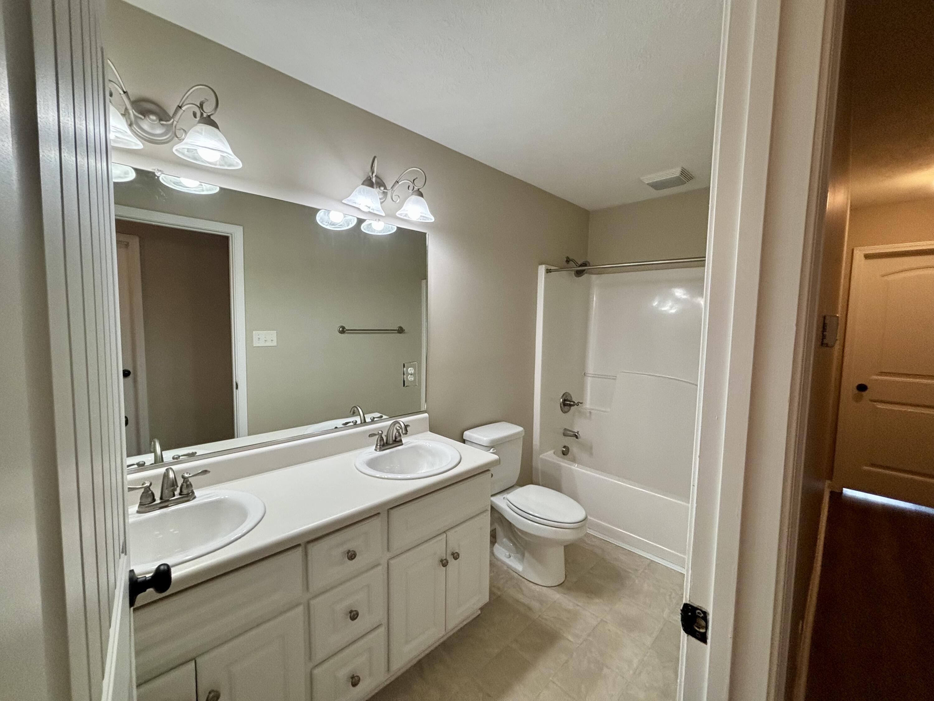 1101 Grove Landing Lane Grovetown, GA 30813 - Photo 17 of 24 IMG_1425