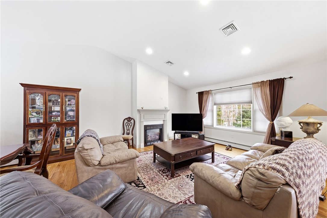 187 Plainfield Pike Scituate, RI 02857 - Photo 12 of 47