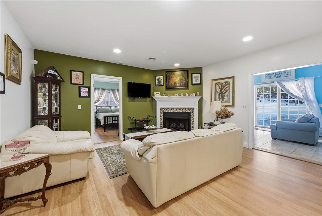 187 Plainfield Pike Scituate, RI 02857 - Photo 34 of 47