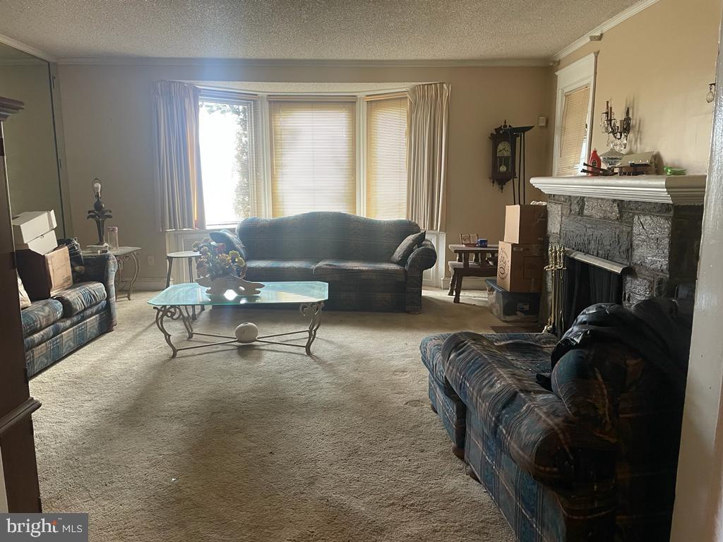 1405 East Washington Ln  