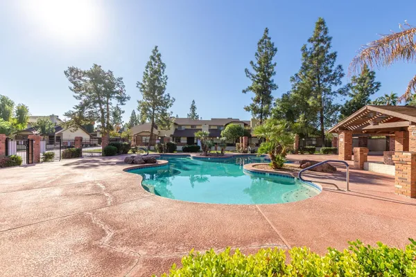 $1,950 | 170 East Guadalupe Road, Unit 50, Gilbert, AZ 85234