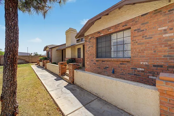 $1,950 | 170 East Guadalupe Road, Unit 50, Gilbert, AZ 85234