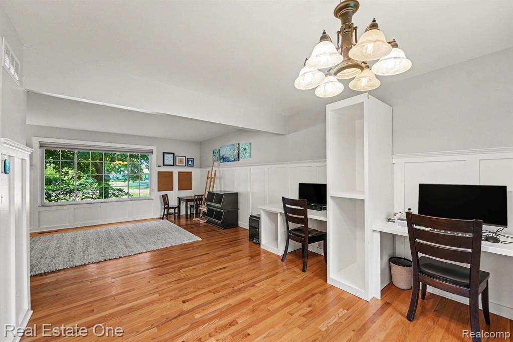 2242 West Wattles Road Troy, MI 48098 - Photo 12 of 30