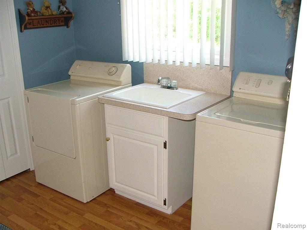 4071 Van Amberg Road Brighton, MI 48114 - Photo 21 of 25 Appliances Stay