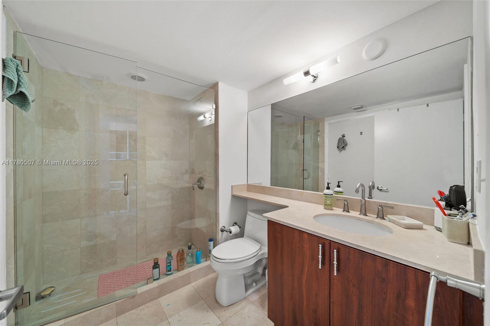 650 West Avenue, Unit 2511 Miami Beach, FL 33139 - Photo 7 of 28