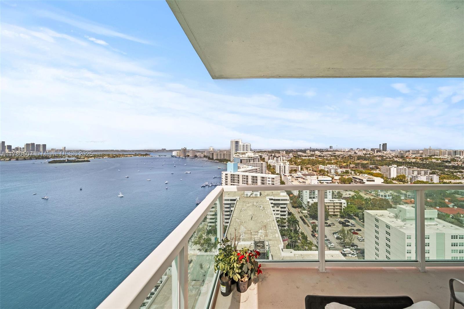 650 West Avenue, Unit 2511 Miami Beach, FL 33139 - Photo 9 of 28