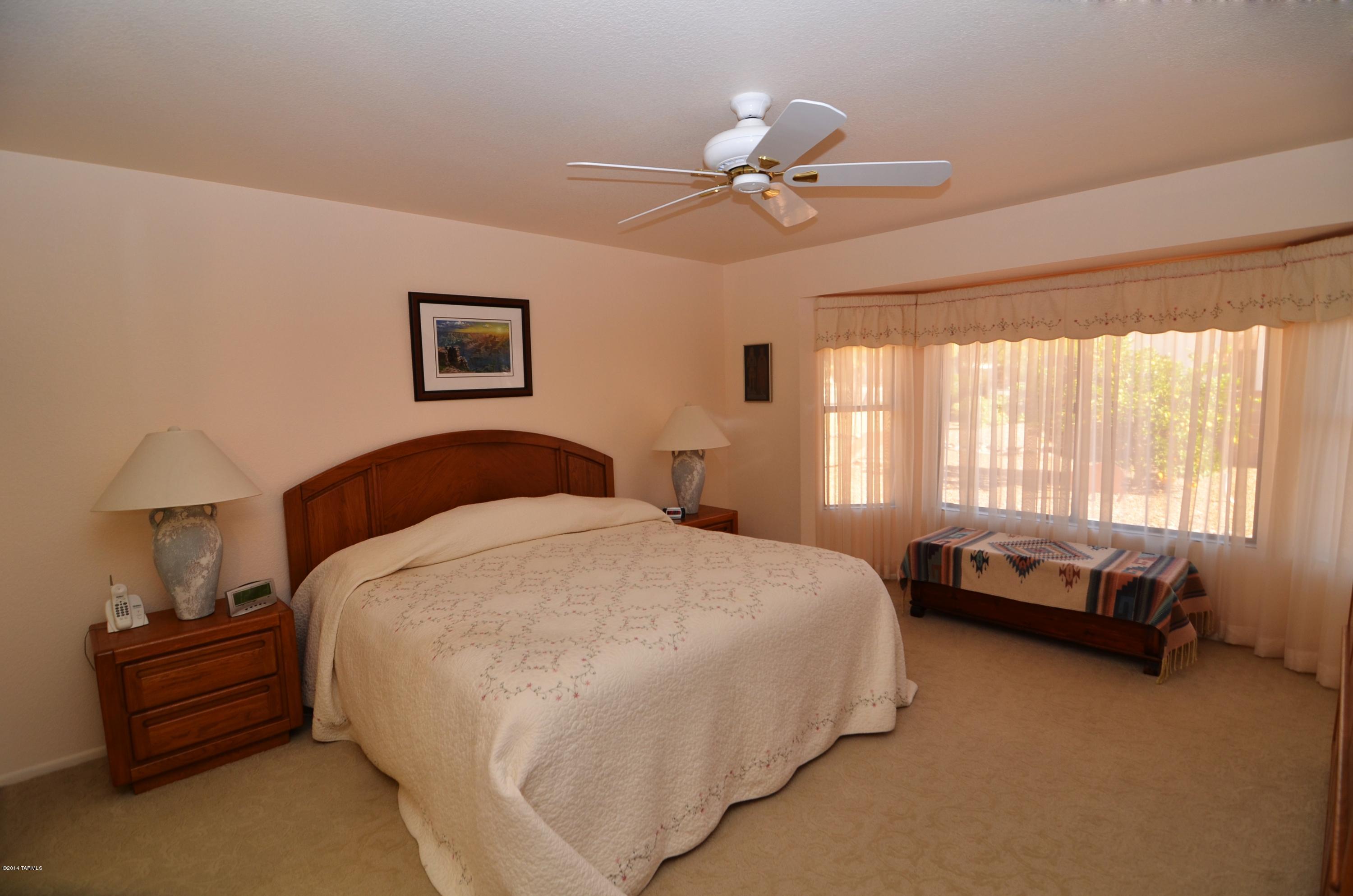 14180 North Dawn Ridge Way Oro Valley, AZ 85755 - Photo 13 of 27