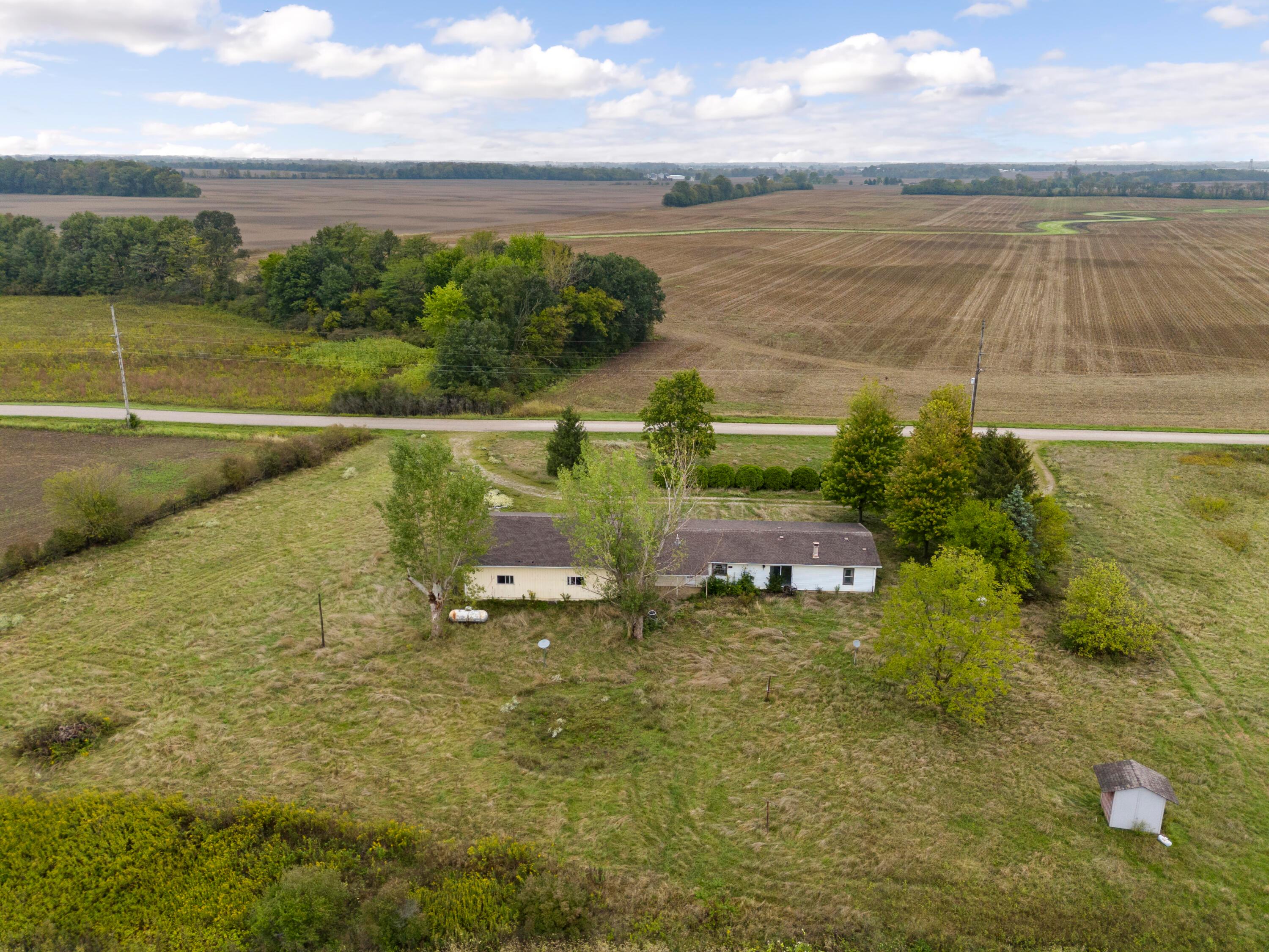 4005 Hickory Bend Road Circleville, OH 43113 - Photo 10 of 26 DJI_20240930102028_0415_D