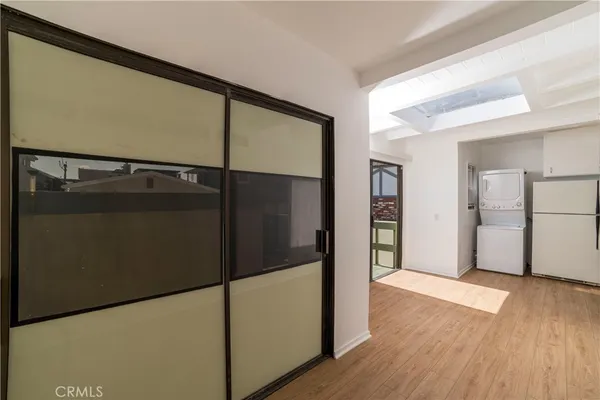 $5,990 | 440 31st Street, Hermosa Beach, CA 90254