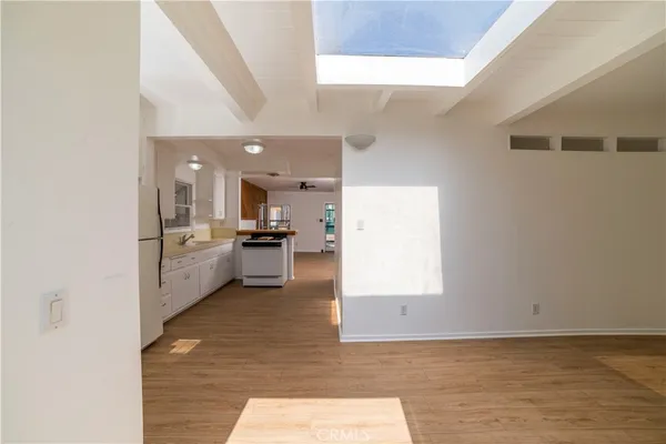 $5,990 | 440 31st Street, Hermosa Beach, CA 90254