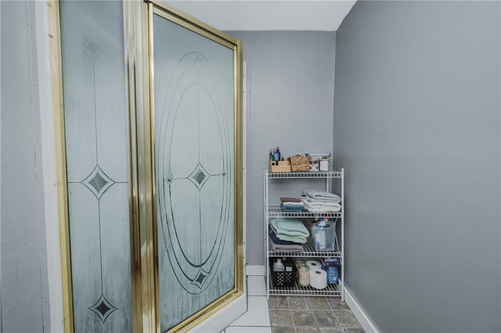 695 East Pike Road Indiana, PA 15701 - Photo 19 of 35