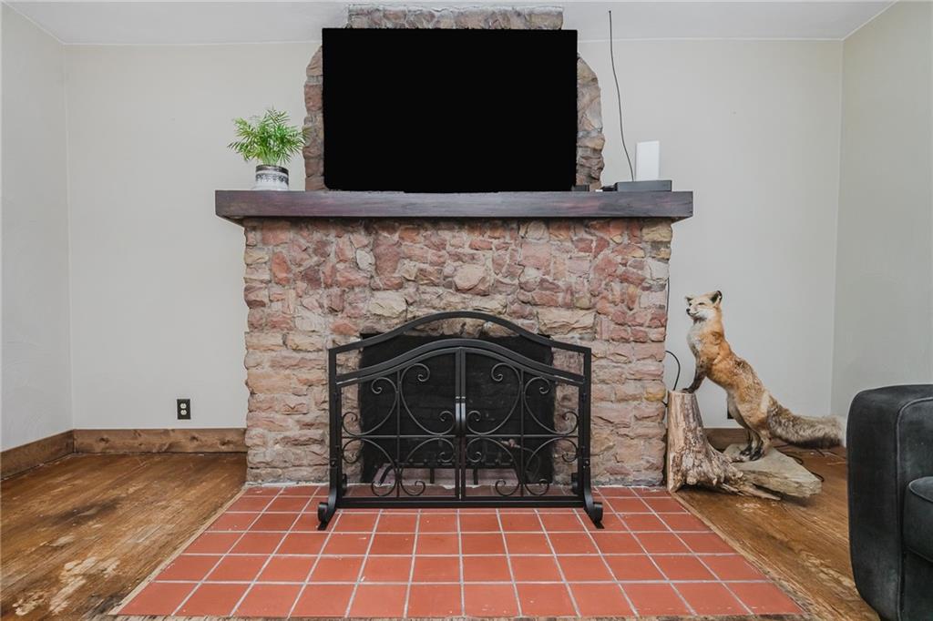 695 East Pike Road Indiana, PA 15701 - Photo 27 of 35