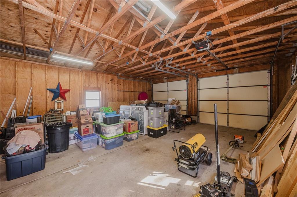 695 East Pike Road Indiana, PA 15701 - Photo 9 of 35