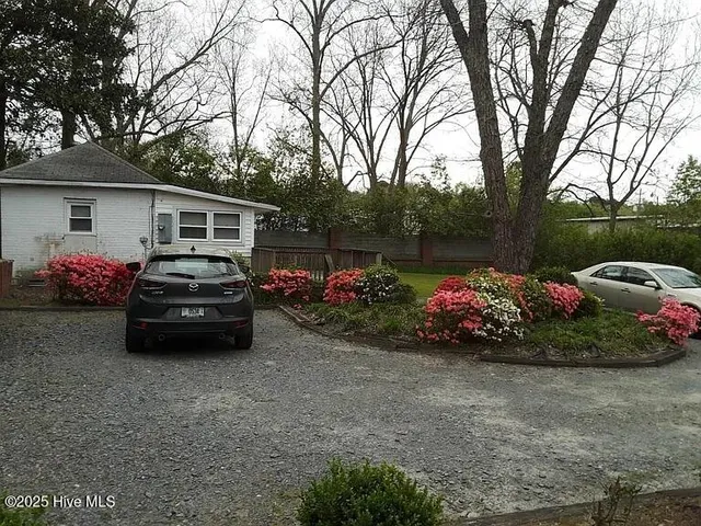 $1,050 | 206 North Poplar Street, Unit G, Aberdeen, NC 28315