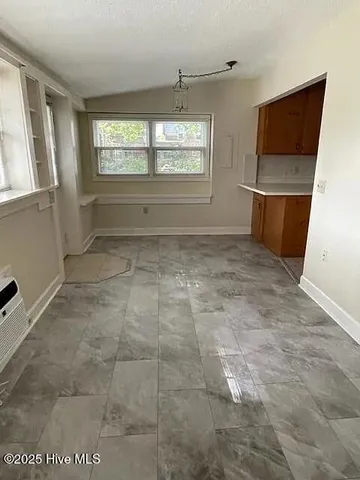 $1,050 | 206 North Poplar Street, Unit G, Aberdeen, NC 28315