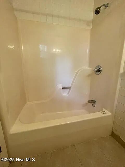 206 North Poplar Street, Unit G Aberdeen, NC 28315 - Photo 9 of 10 cottage tub