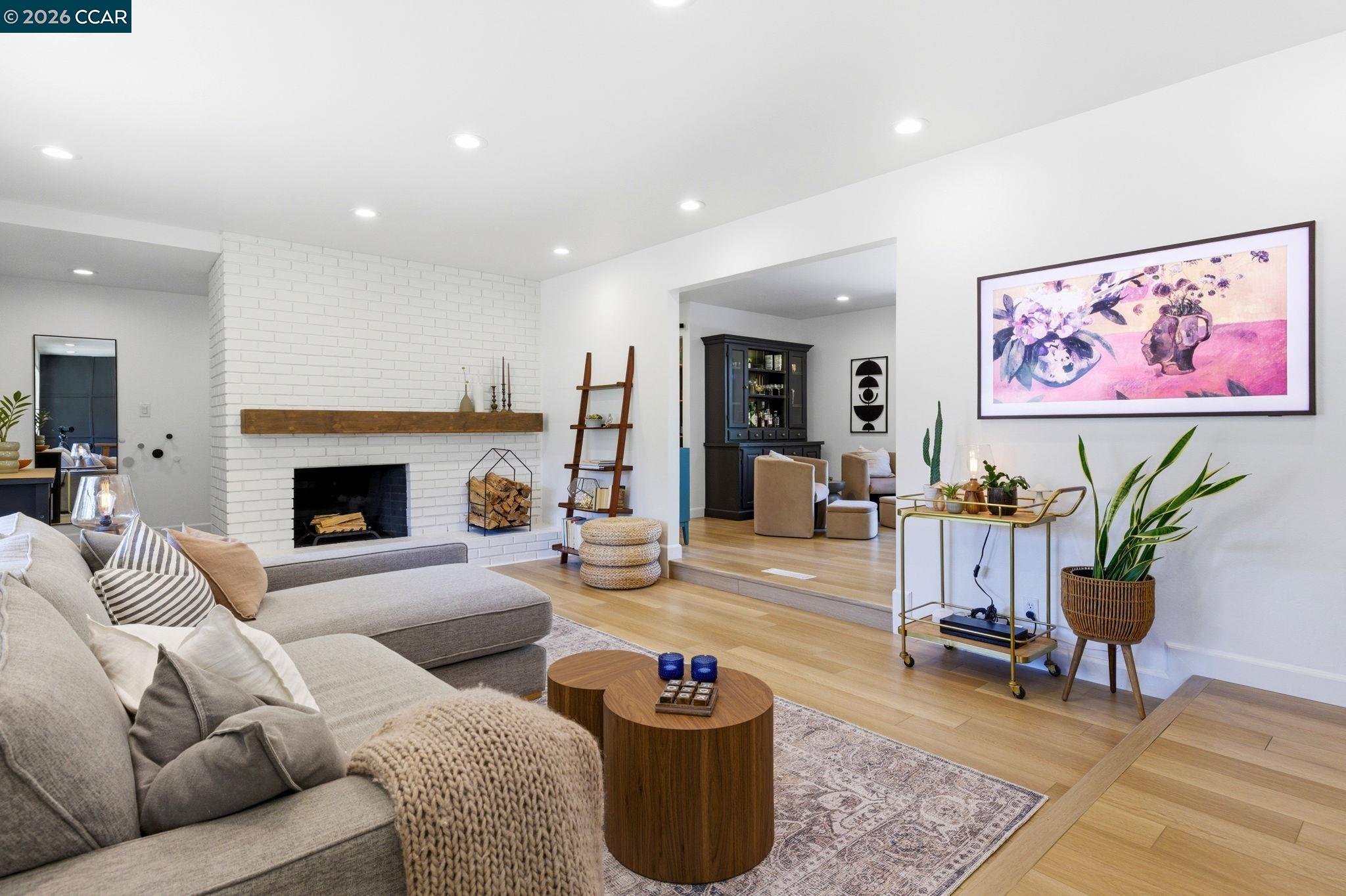 5565 Jasper Court Concord, CA 94521 - Photo 4 of 35