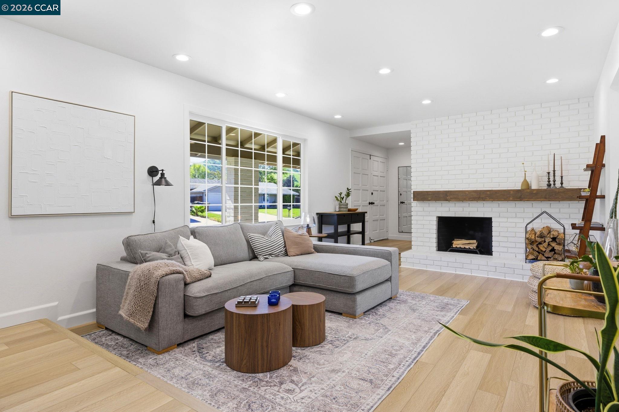 5565 Jasper Court Concord, CA 94521 - Photo 5 of 35