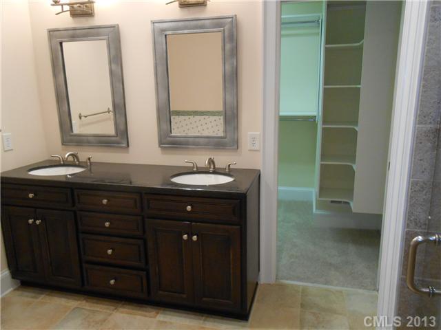 6216 Sharon Acres Road Charlotte, NC 28210 - Photo 13 of 16 Gallery Image 13