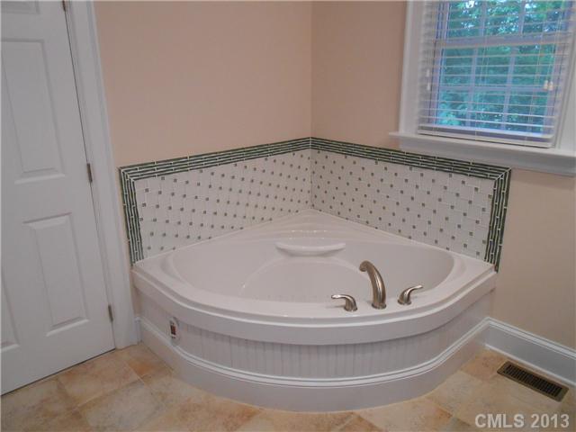 6216 Sharon Acres Road Charlotte, NC 28210 - Photo 15 of 16 Gallery Image 15
