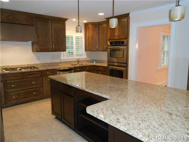 6216 Sharon Acres Road Charlotte, NC 28210 - Photo 3 of 16 Gallery Image 3