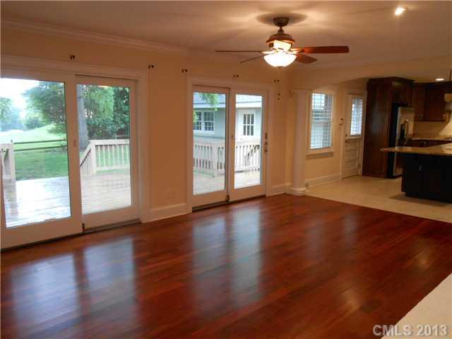 6216 Sharon Acres Road Charlotte, NC 28210 - Photo 7 of 16 Gallery Image 7