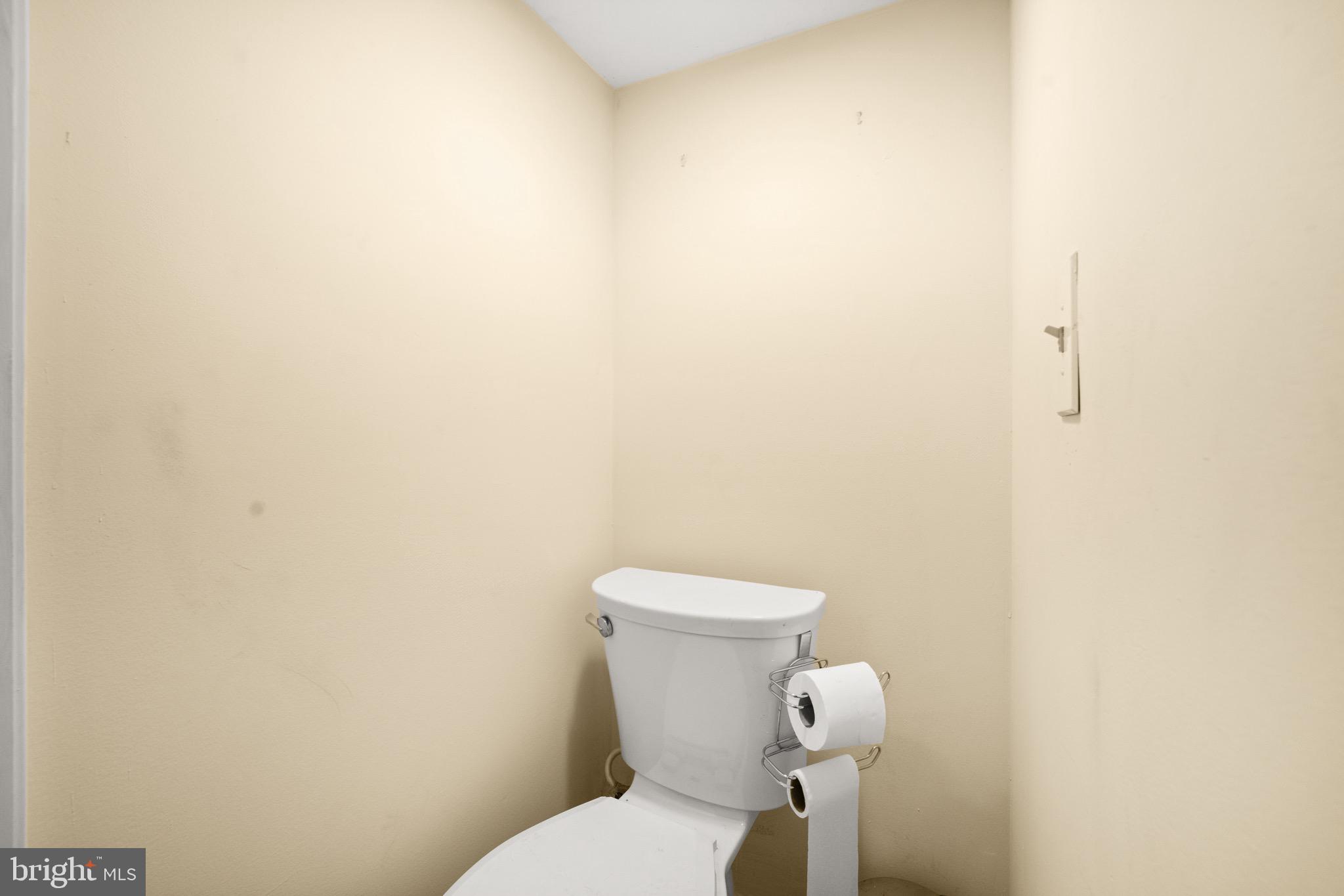 1063 Edgemore Road Philadelphia, PA 19151 - Photo 20 of 22 Lower level bathroom